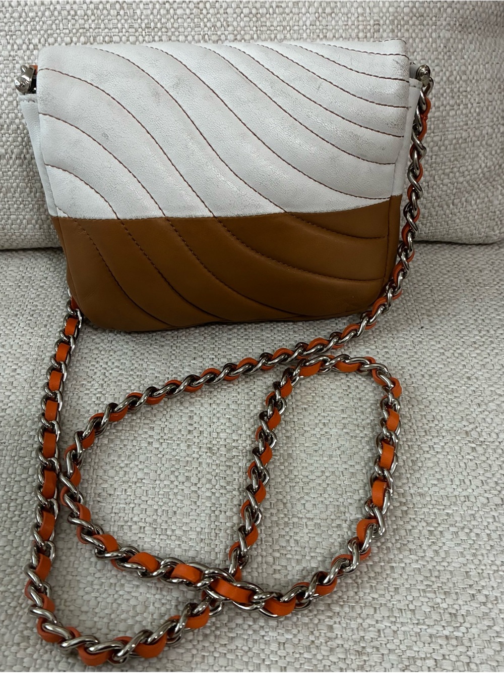 Henri Bendel Rare 3 Color (Color Block) Leather leather & chain Crossbody Bag - Picture 10 of 15